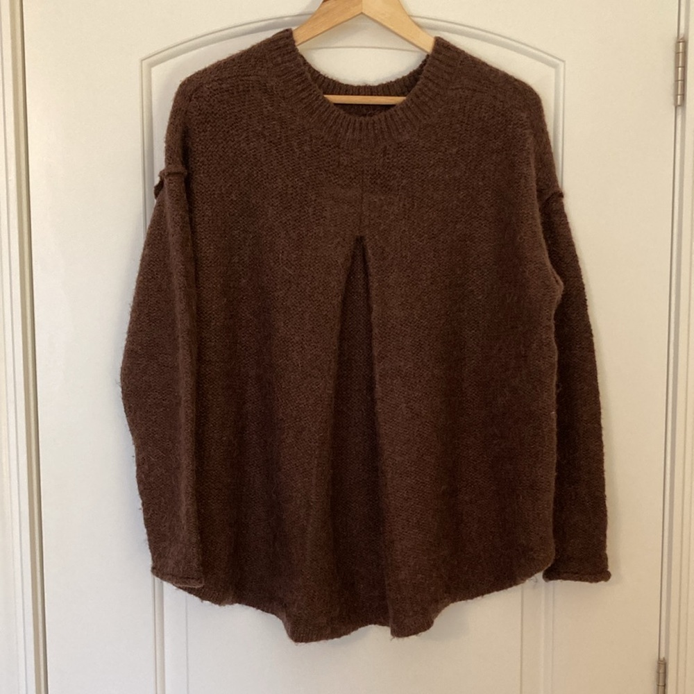 Women’s oversized chunky Drop Shoulder Brown reversed knit sweater - Picture 2 of 7
